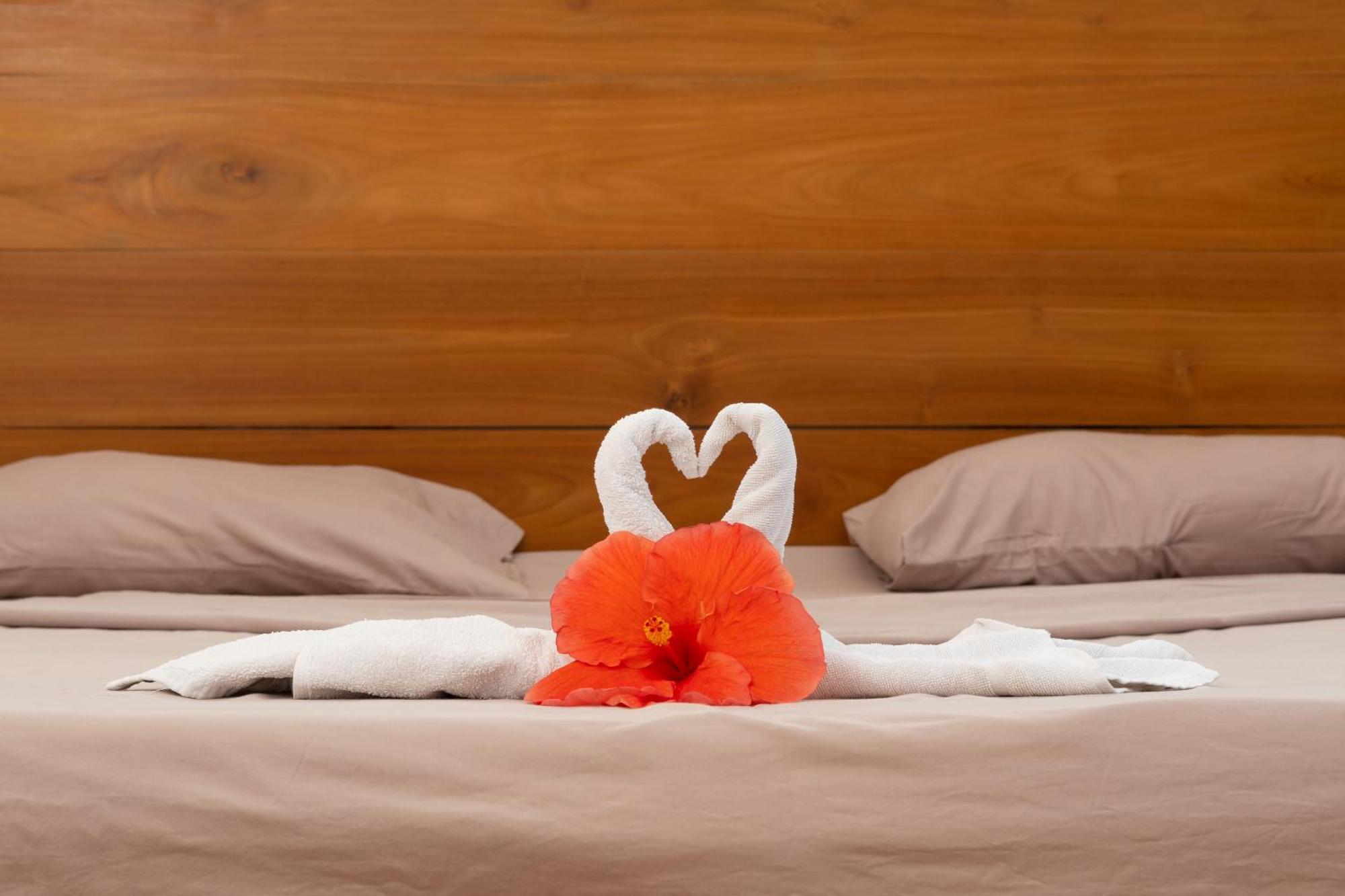 Twakila Sunset Suites La Gaulette Luaran gambar
